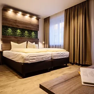 Hotel Alter Kranen, Wurtzbourg
